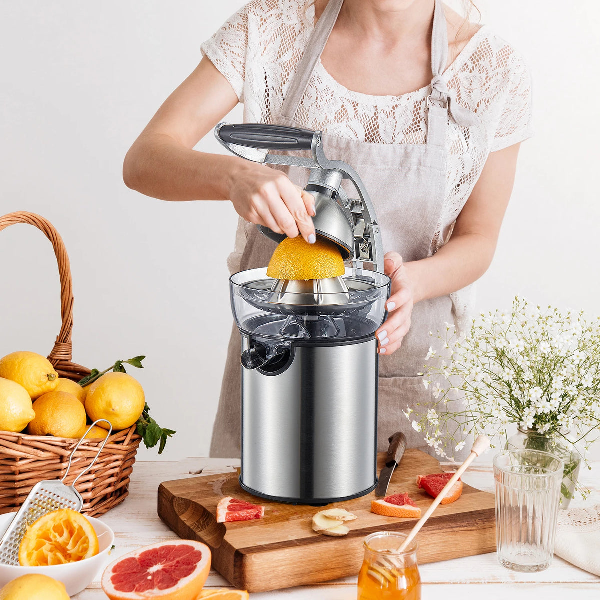Electric Citrus Juicer With Interchangeable Cones And Zinc Alloy Shell