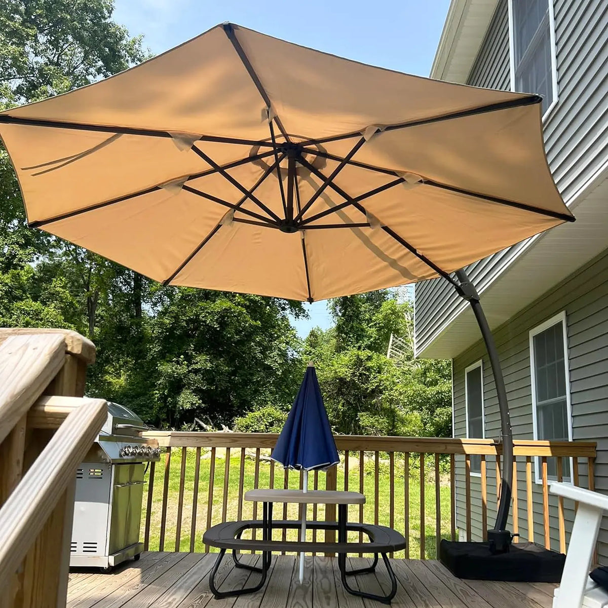 Aluminum Cantilever Offset Patio Umbrella With Rotation And Windproof Frame